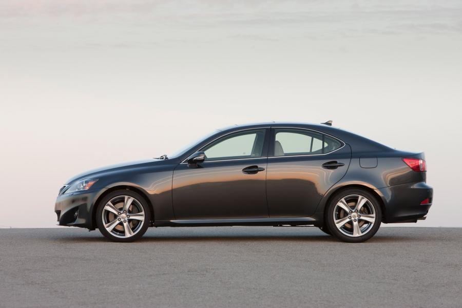  Lexus IS350 2011 года  (фото 11 из 39)